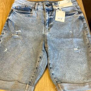 A.N.A. High-Rise Denim Bermuda Short NWT Size 6